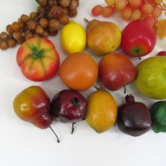 Vintage Faux Artificial Plastic Fruit Lot of 15 Pieces Read Description - Picture 4 of 6
